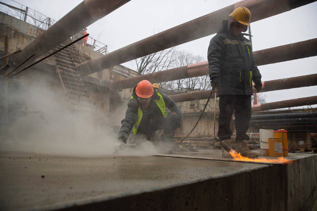 Роботи ведуться цілодобово: Кличко показав будівництво метро на Виноградар