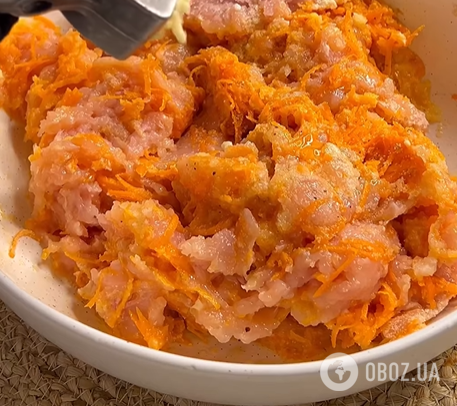 Смачні курячі котлети, які точно не розпадуться: додайте у фарш один простий інгредієнт