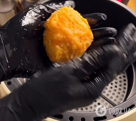 Смачні курячі котлети, які точно не розпадуться: додайте у фарш один простий інгредієнт