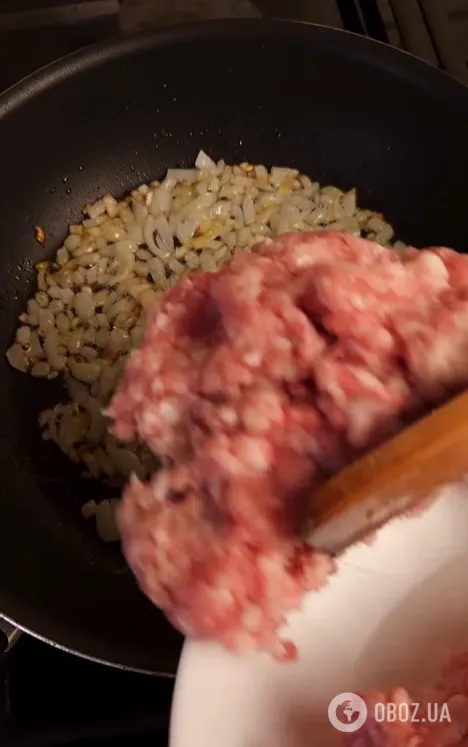 Як смачно приготувати макарони на вечерю: з сирним соусом та фаршем