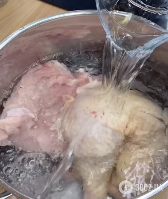 Як правильно і з якого м'яса варити бульйон, щоб він був смачним і прозорим: ділимося порадами