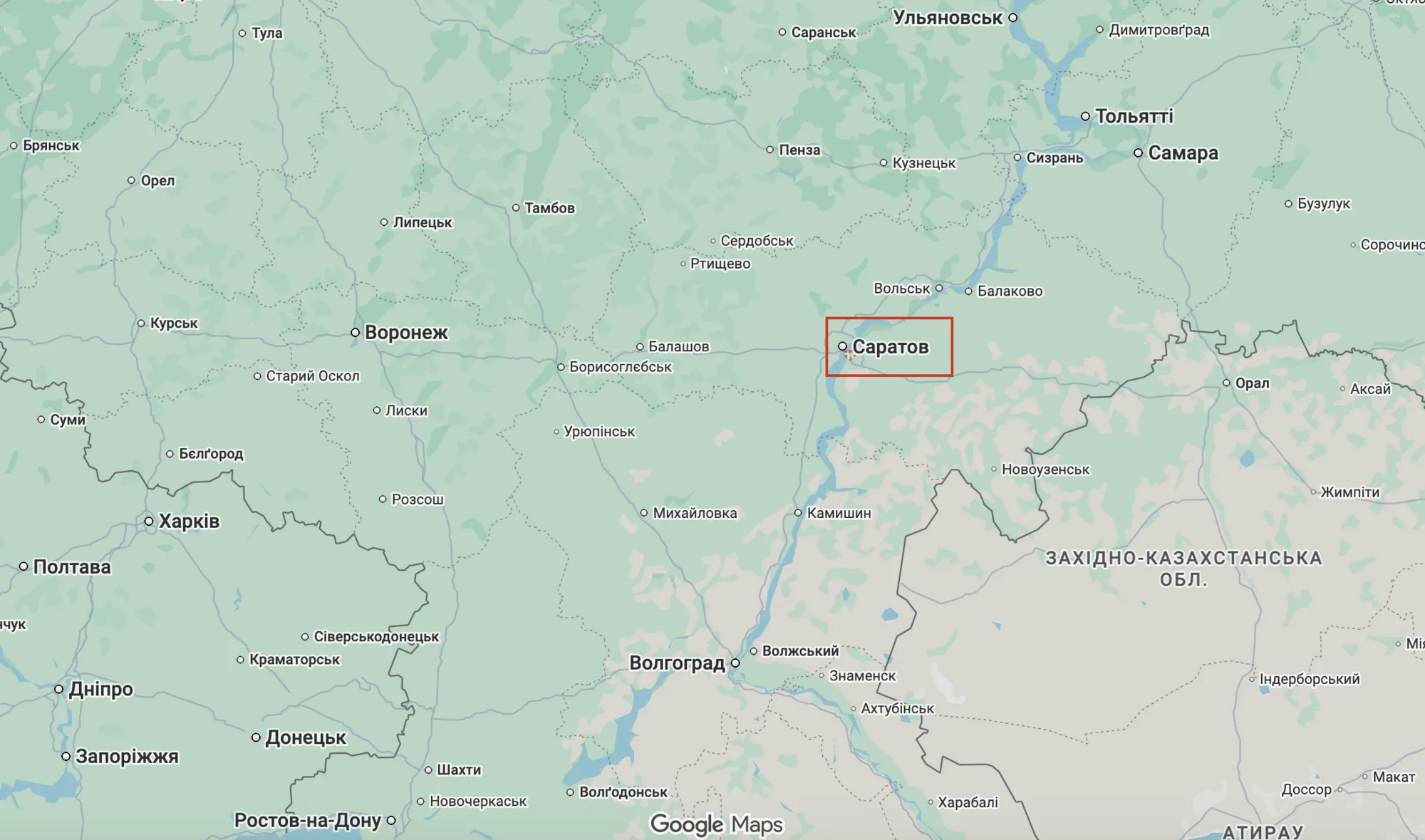 Россию атаковали украинские беспилотники: взрывы раздались в Саратове, Энгельсе и Славянске-на-Кубани. Видео