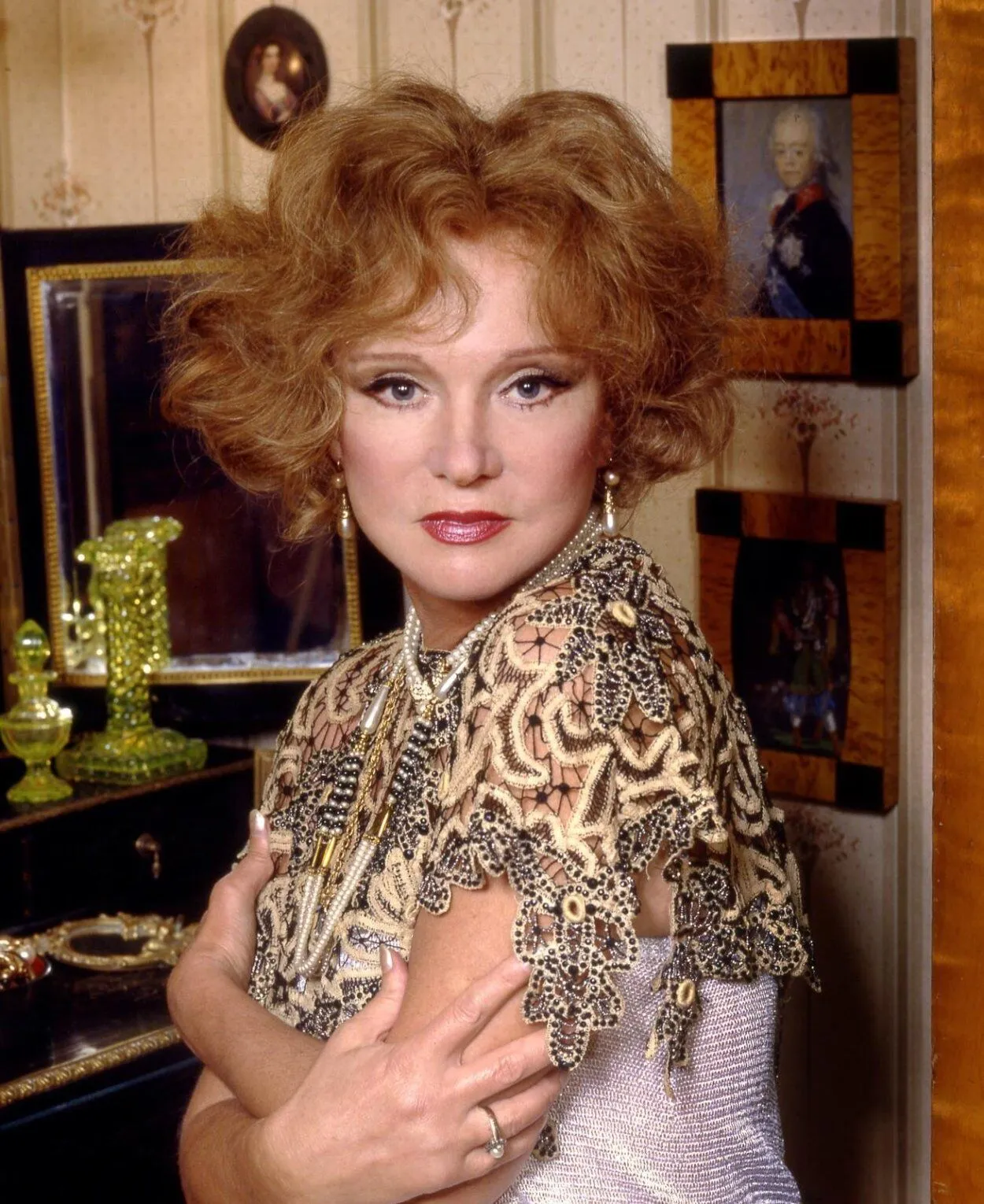 Який вигляд мали "хороми" українки Людмили Гурченко в Москві та чому "золота клітка" не змогла замінити їй рідний дім