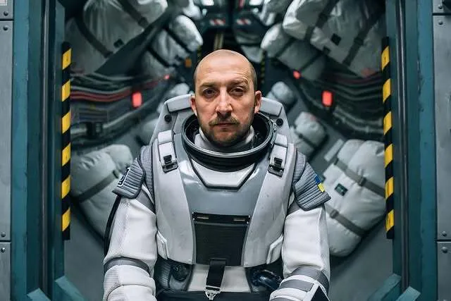 Кто такой Владимир Кравчук – звезда фильма "Ты – космос", о котором говорят все: от юридической практики и "Мамахихотала" до службы в ВСУ