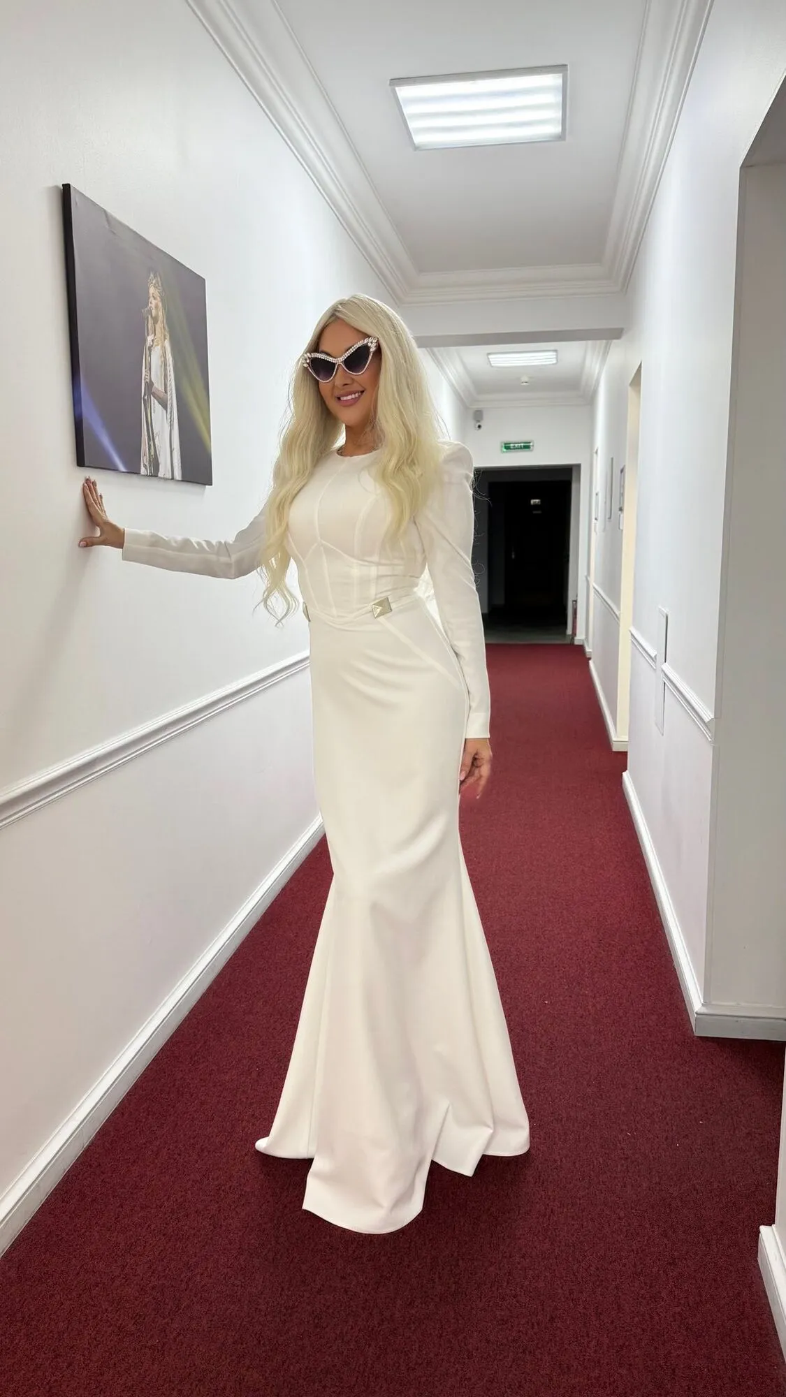 Катерина Бужинська, яка не виходила на сцену два місяці, перенесла складну операцію на обличчі та показала, який вигляд має тепер