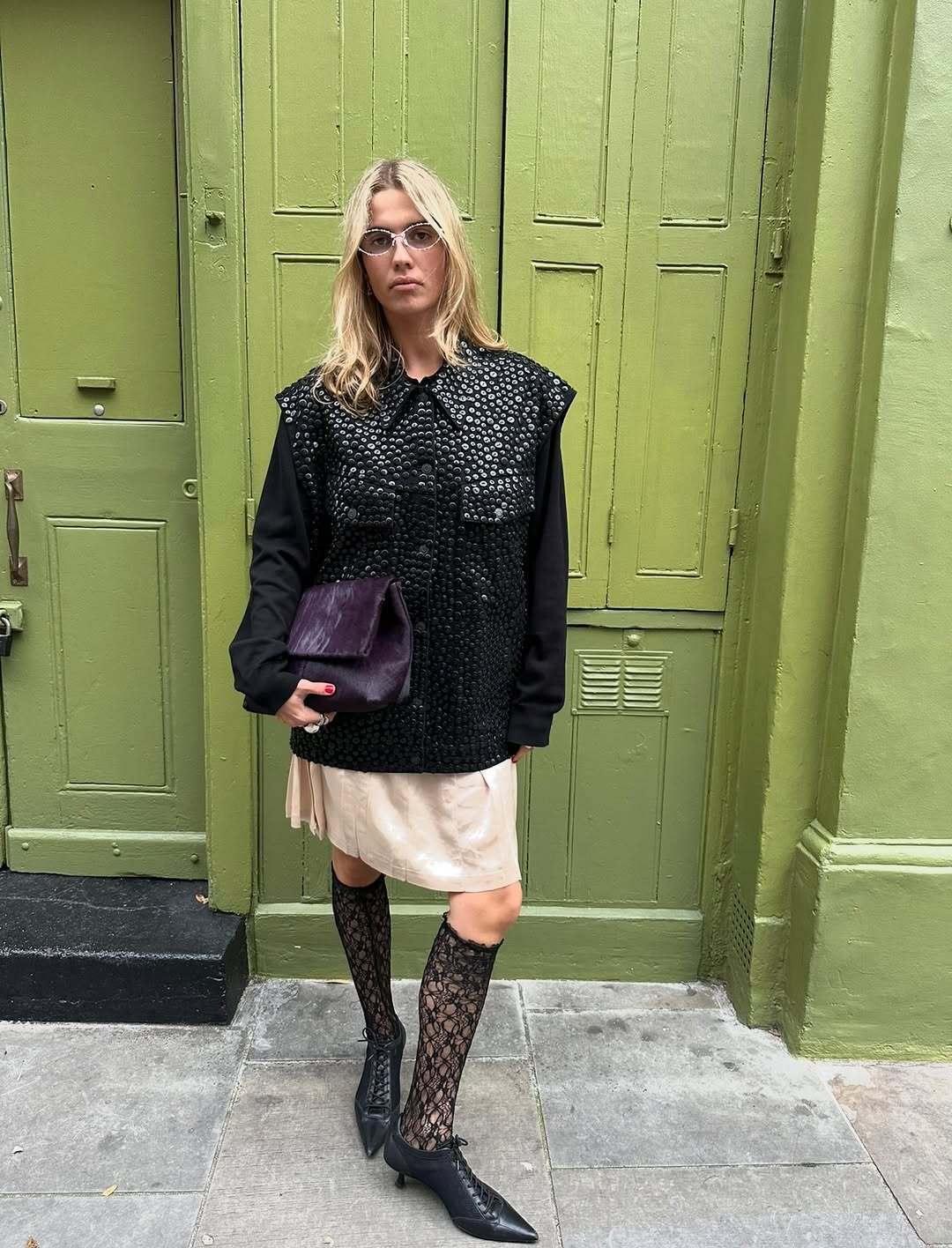 Забудьте о туфлях-лодочках! 7 "уродливых" трендов обуви, которые вы будете носить в 2026 году