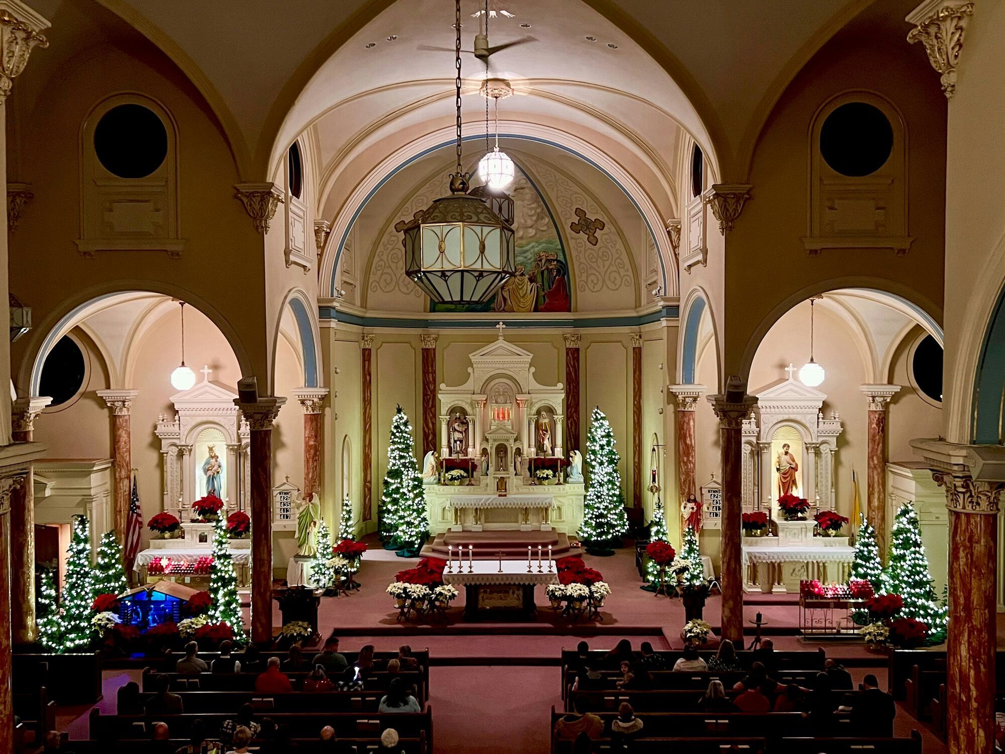 Картинки с Рождеством и на Святвечер 2025: открытки, поздравления, искренние пожелания на видео и смс