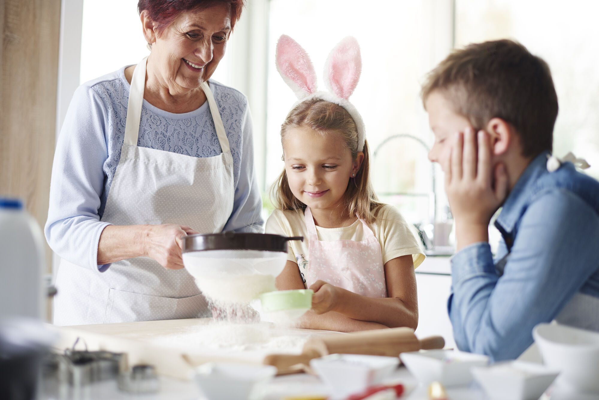Ви неправильно миєте сито після борошна:  виявляється, це робиться значно простіше
