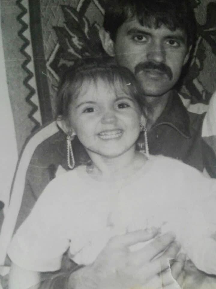 Умер отец Оли Цибульской, который на днях еще праздновал ее день рождения: певица довела до слез посмертным посланием "усатому ангелу"