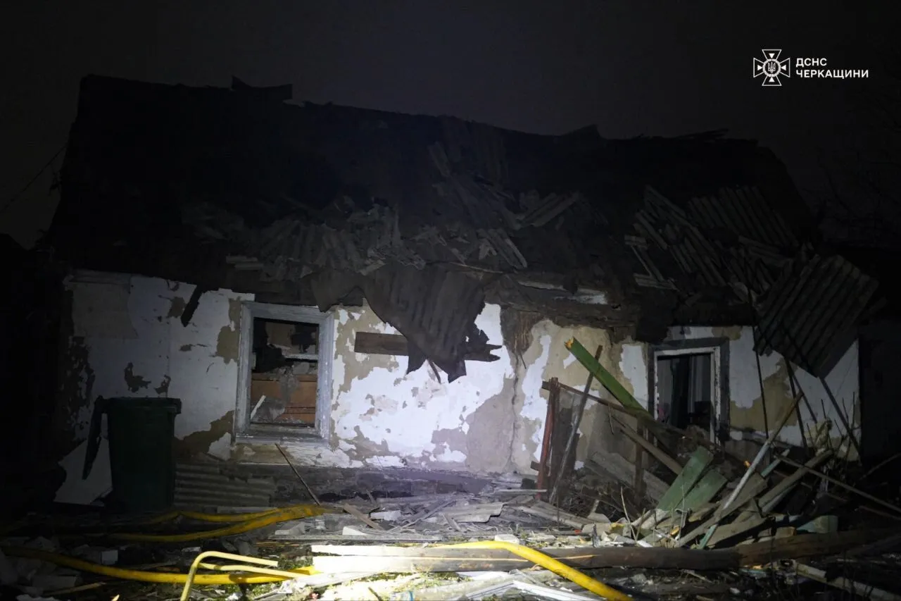 Окупанти влаштували масовану атаку на Черкаси: частина міста була знеструмлена, є постраждалі. Фото