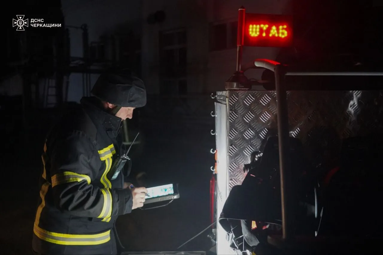 Окупанти влаштували масовану атаку на Черкаси: частина міста була знеструмлена, є постраждалі. Фото