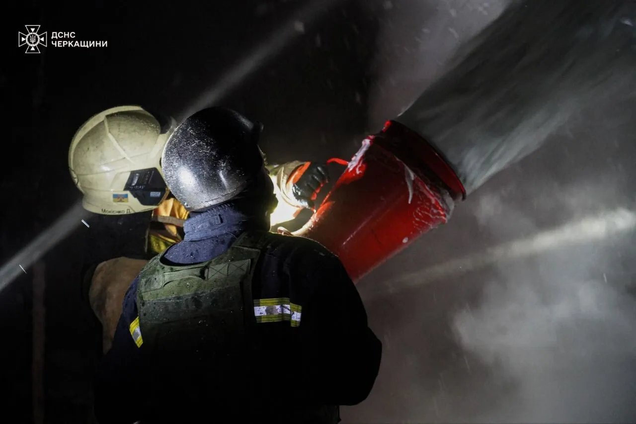 Окупанти влаштували масовану атаку на Черкаси: частина міста була знеструмлена, є постраждалі. Фото