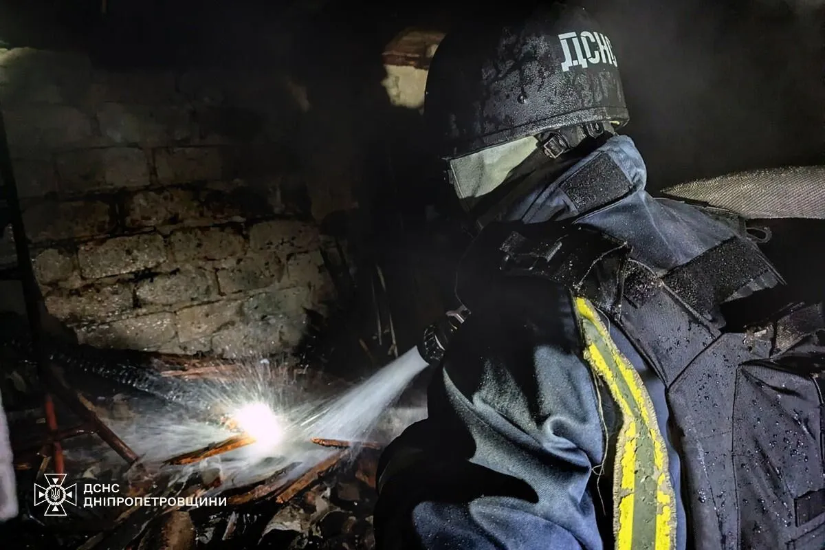 У Кривому Розі через ворожу атаку сталися пожежі: постраждали четверо людей. Фото