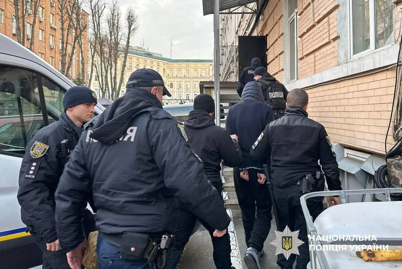 Нацполиция совместно с австрийскими правоохранителями задержала причастных к убийству украинца в Вене. Фото и видео