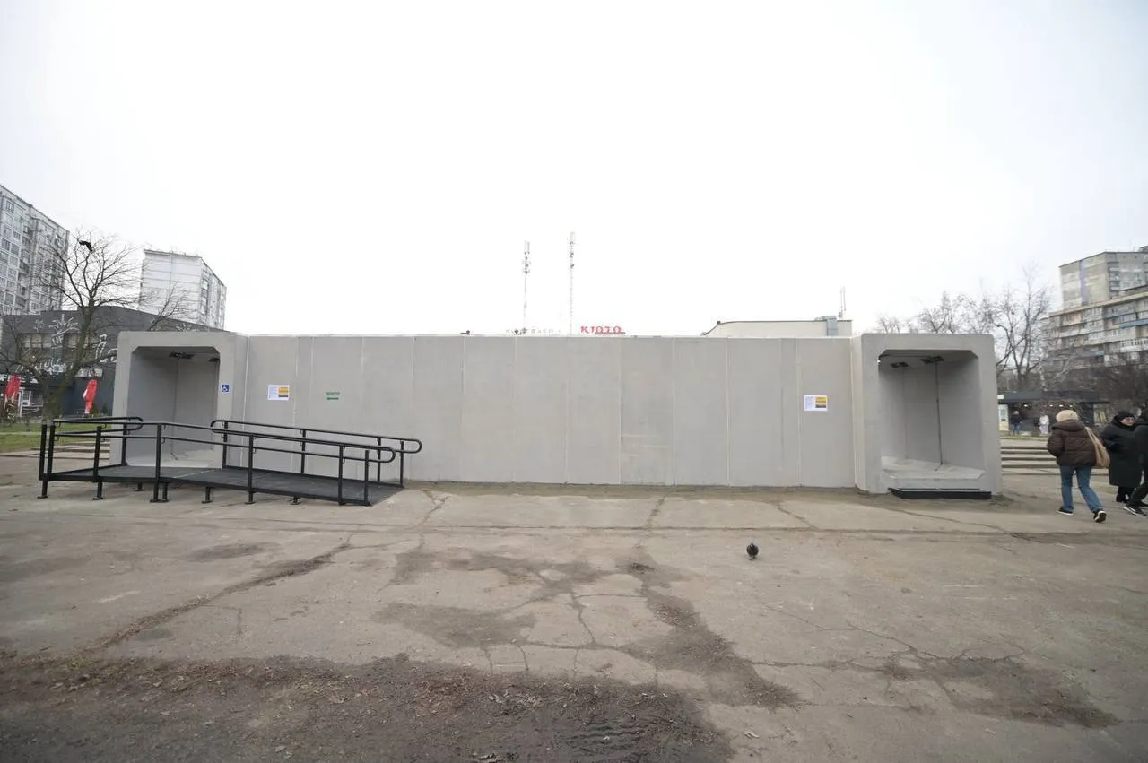 У Києві встановили перше мобільне укриття: де розташоване. Подробиці та фото