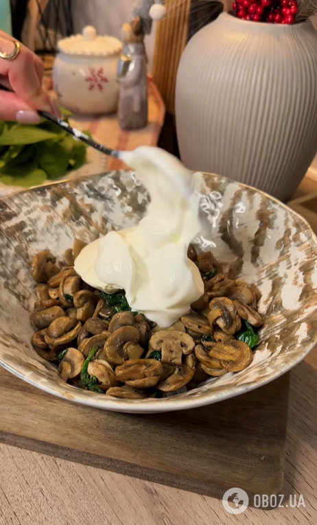 Сытная запеканка с грибами и курицей на обед: как приготовить