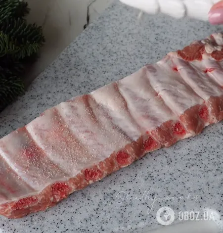 Як смачно приготувати реберця в духовці: м'ясо просто тане у роті