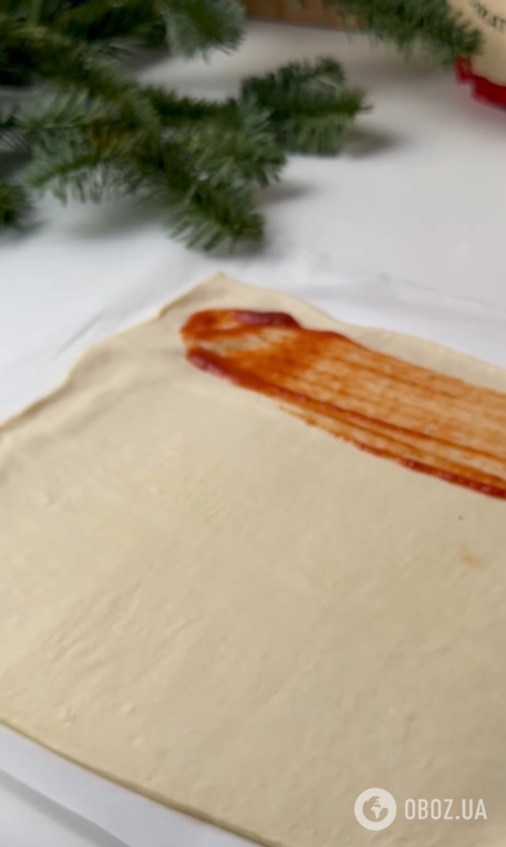 Святкові ялинки  з листкового тіста: як приготувати смачну закуску