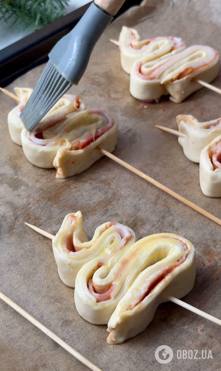 Святкові ялинки  з листкового тіста: як приготувати смачну закуску