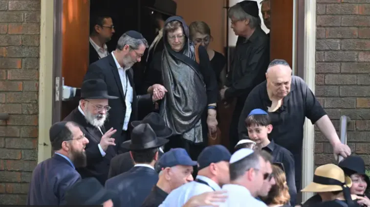 Обе имели украинское происхождение: в Сиднее похоронили самую молодую и самую старшую жертв стрельбы во время Хануки. Фото