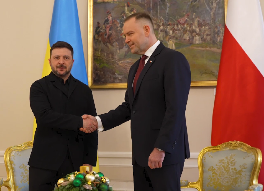 Зеленський у Польщі зустрівся з Навроцьким, Туском і не лише: як пройшли переговори. Відео