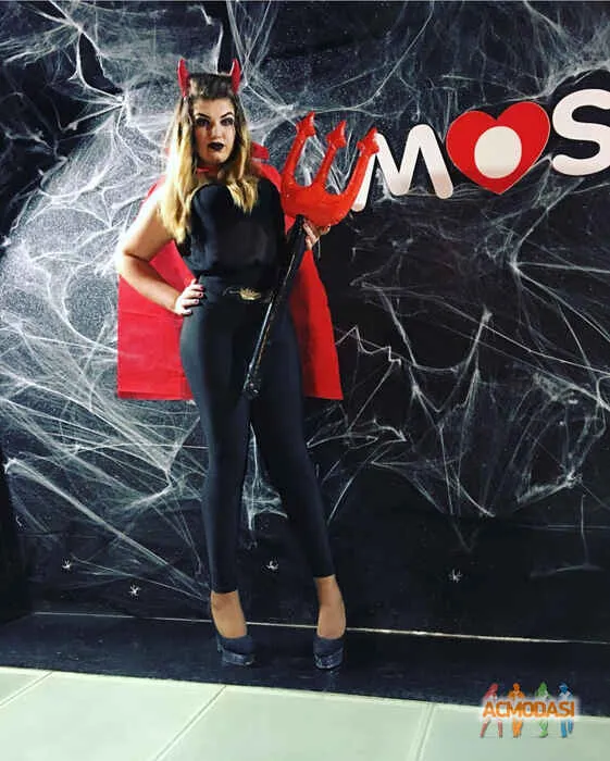 Українська співачка, яка важить 130 кг, розповіла про "пекельну" роботу в Дубаї та як її змусили схуднути на 33 кг за три місяці