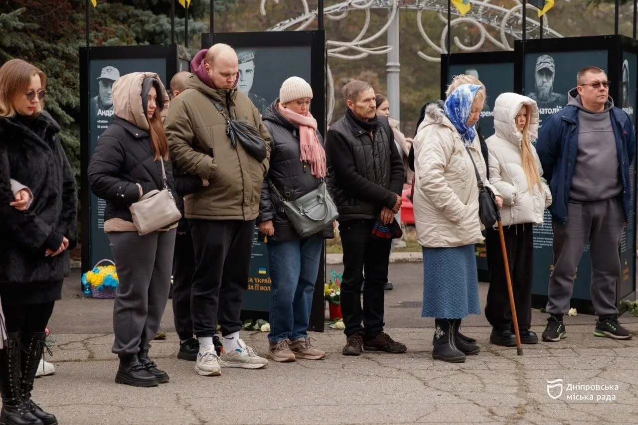 "Именно они держали фронт и дали нам возможность жить, работать, водить детей в школу": заместитель городского головы Днепра об открытии проекта "Истории Героев"