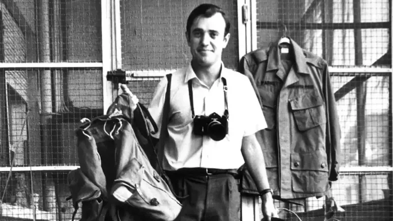 Помер журналіст, який брав інтерв'ю у Саддама Хуссейна і Усами бен Ладена. Фото