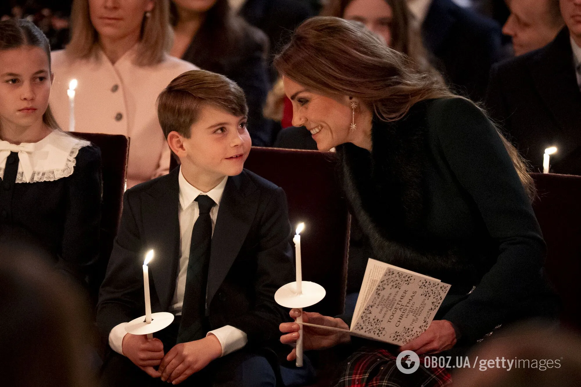 Принц Вільям і Кейт Міддлтон зачарували фанатів новою різдвяною листівкою у схожих вбраннях. Фото