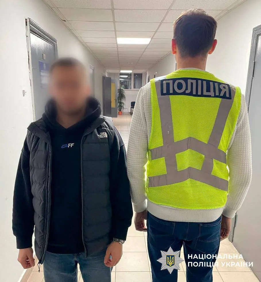 В Киеве "полицейский" снимал провокационные видео: разоблачен еще один блогер. Подробности и фото