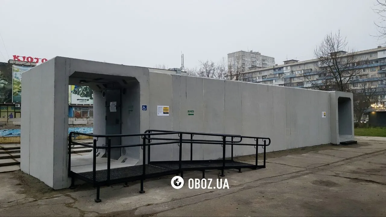 Розраховане на 28 осіб та є інклюзивним: у Києві відкрили перше мобільне укриття. Подробиці та фото