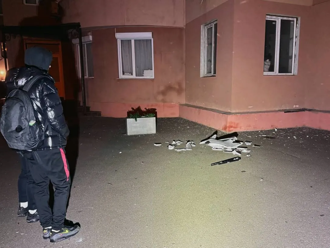 Росія продовжує атакувати цивільну інфраструктуру Одещини: є влучання у житлові будинки