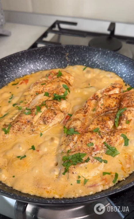 Как приготовить сочное куриное филе на сковородке: самый простой рецепт