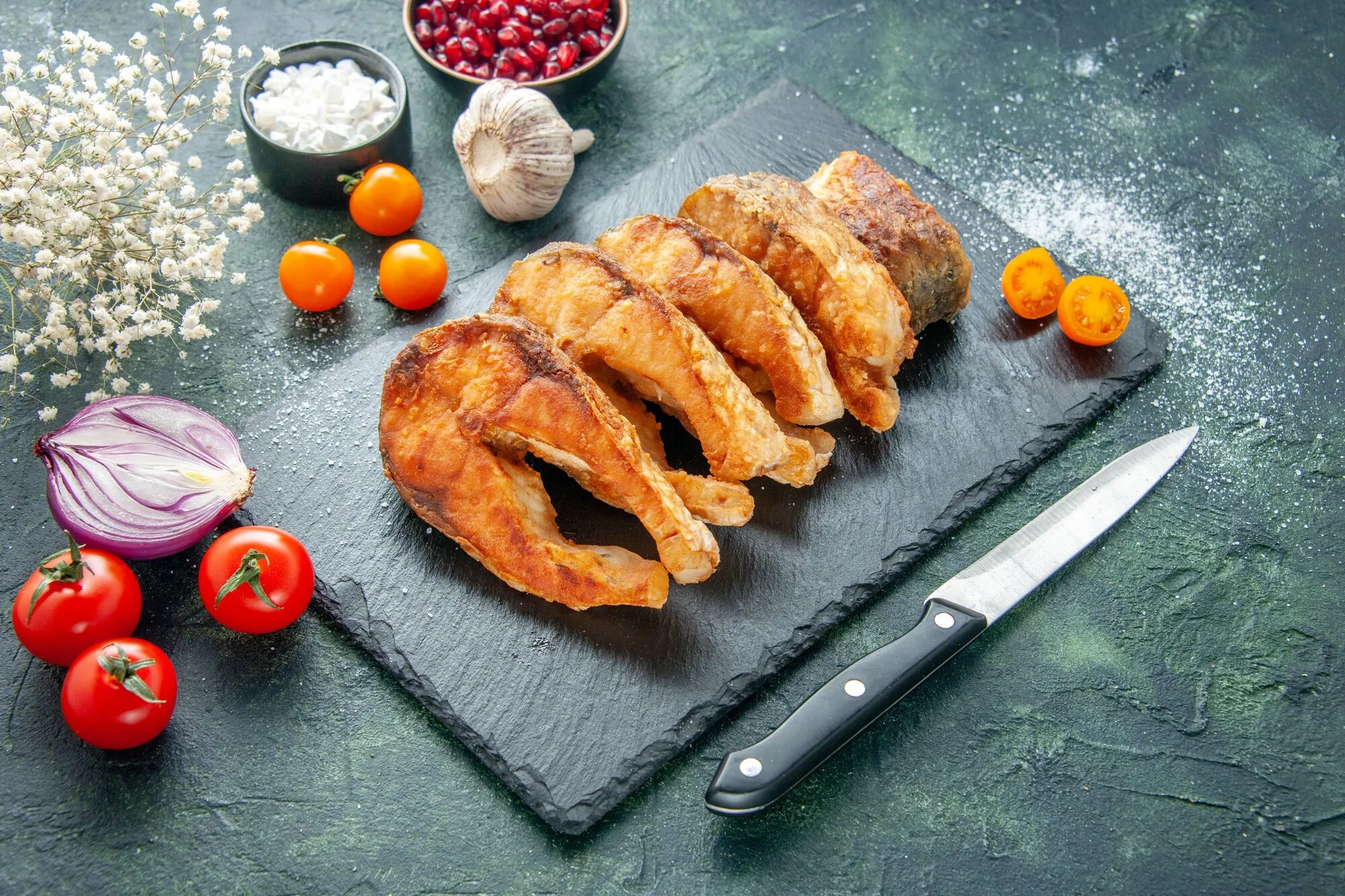 Как пожарить рыбу, чтобы не было запаха: не игнорируйте этот лайфхак