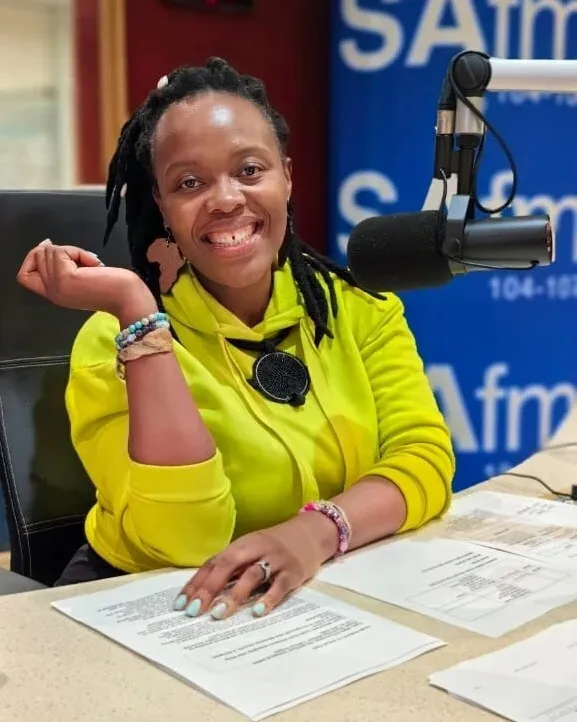 В Южной Африке судят радиоведущую по подозрению в вербовке боевиков для России: все подробности дела