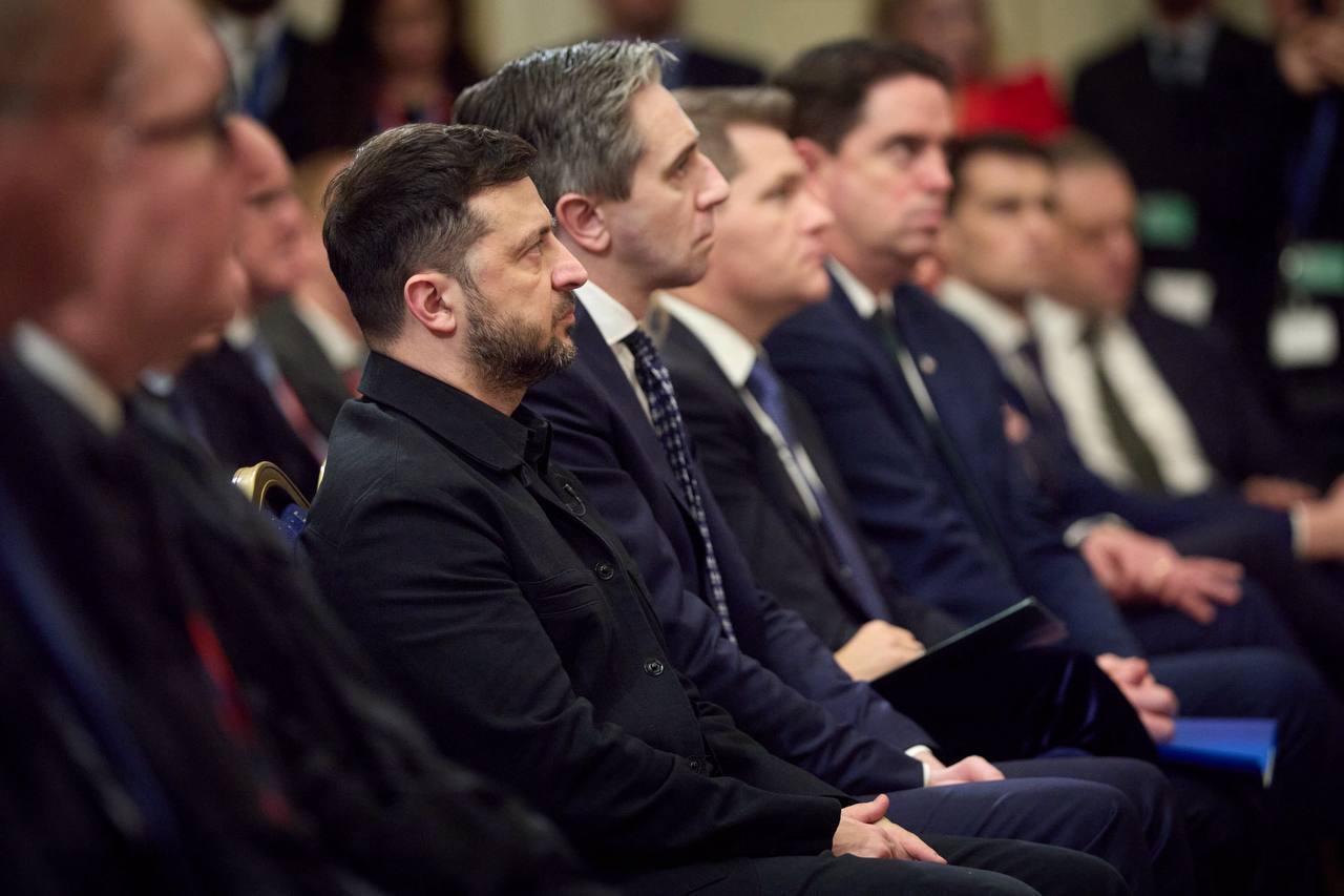 Зеленський прибув з візитом до Ірландії і провів низку зустрічей. Усі подробиці і відео