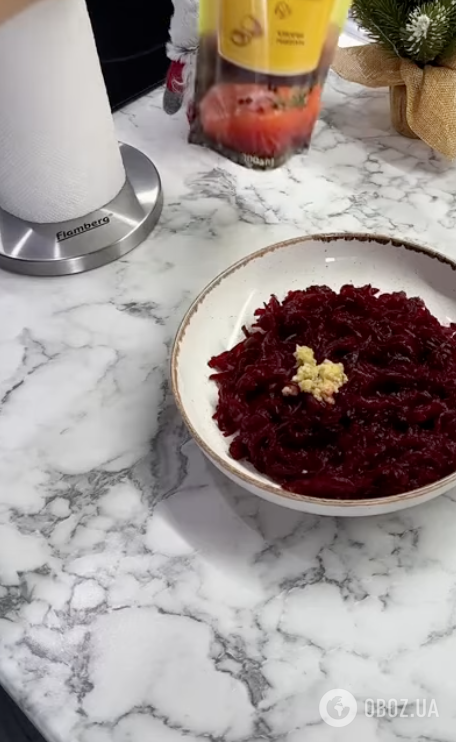 Новорічні бутерброди "Шуба" з буряком і оселедцем: смачніше і простіше, ніж будь-який салат