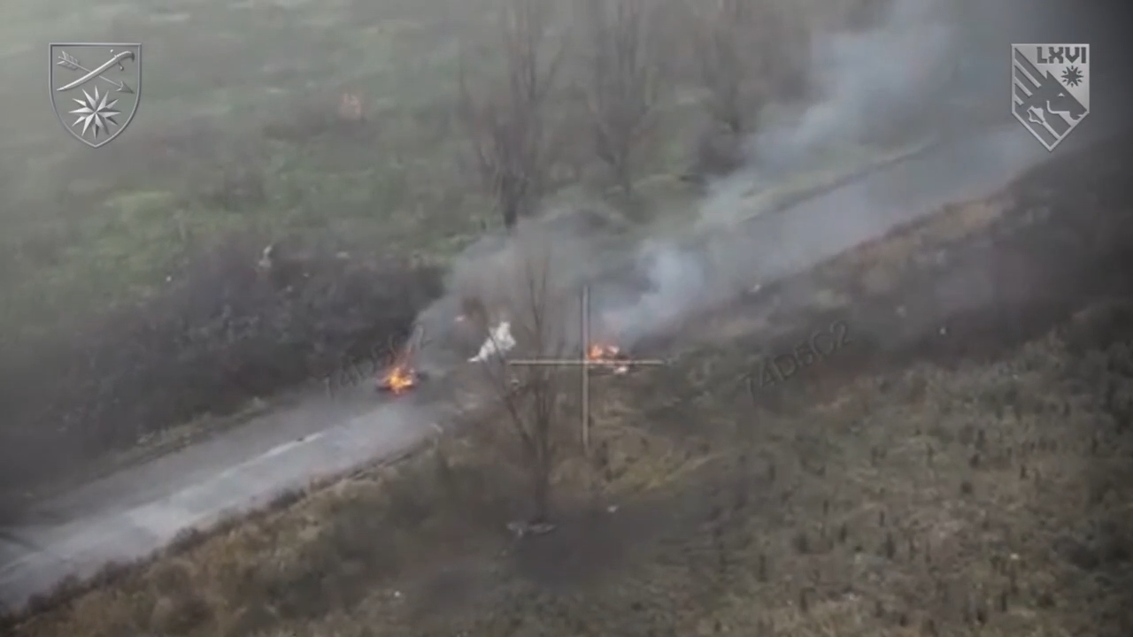 На Лиманском направлении украинские войска "разнесли" мотоциклетную группу противника: враг хотел прорваться. Видео