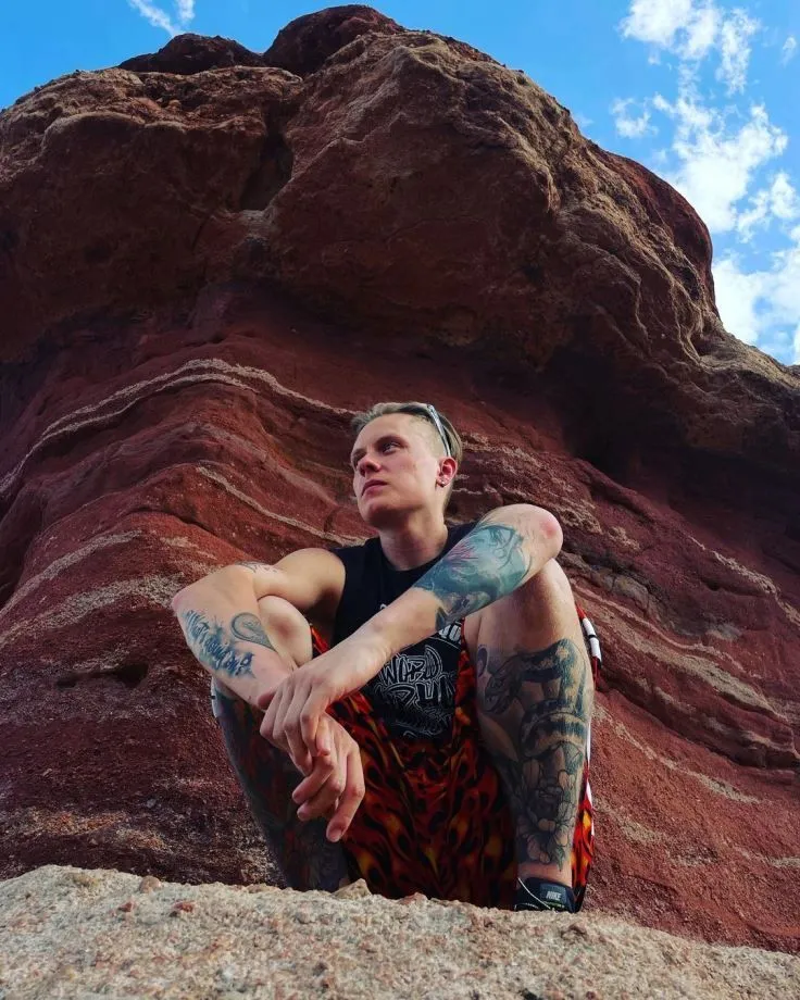 Фігуриста-чемпіона з Москви, який утік до США, довічно дискваліфікували. Названо причину