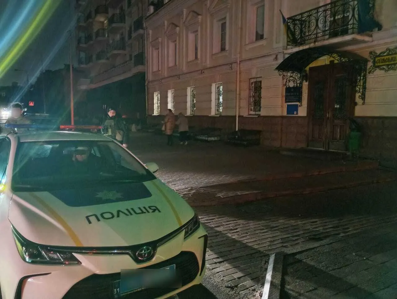 У Києві біля Коордштабу з питань поводження з військовополоненими виявили радіомаячок: що відомо. Фото