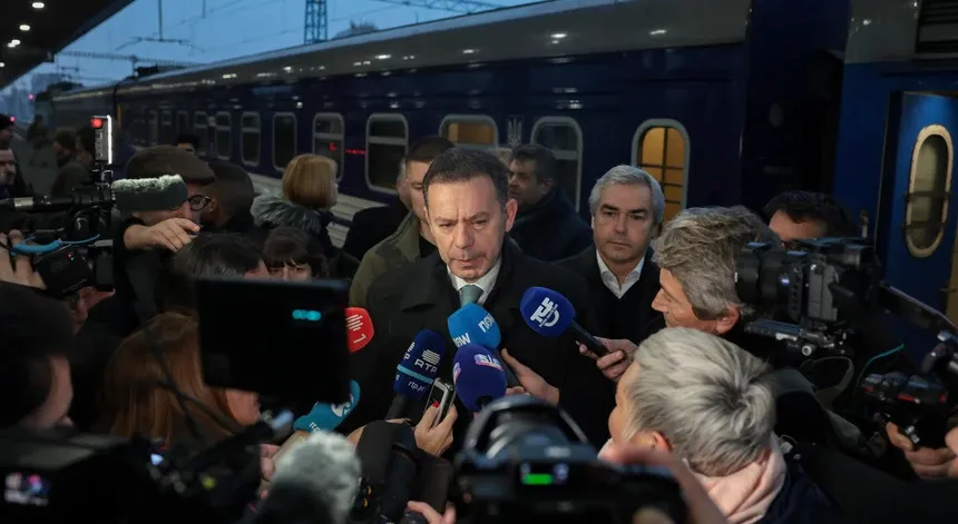 Премьер Португалии приехал в Киев: фото и видео