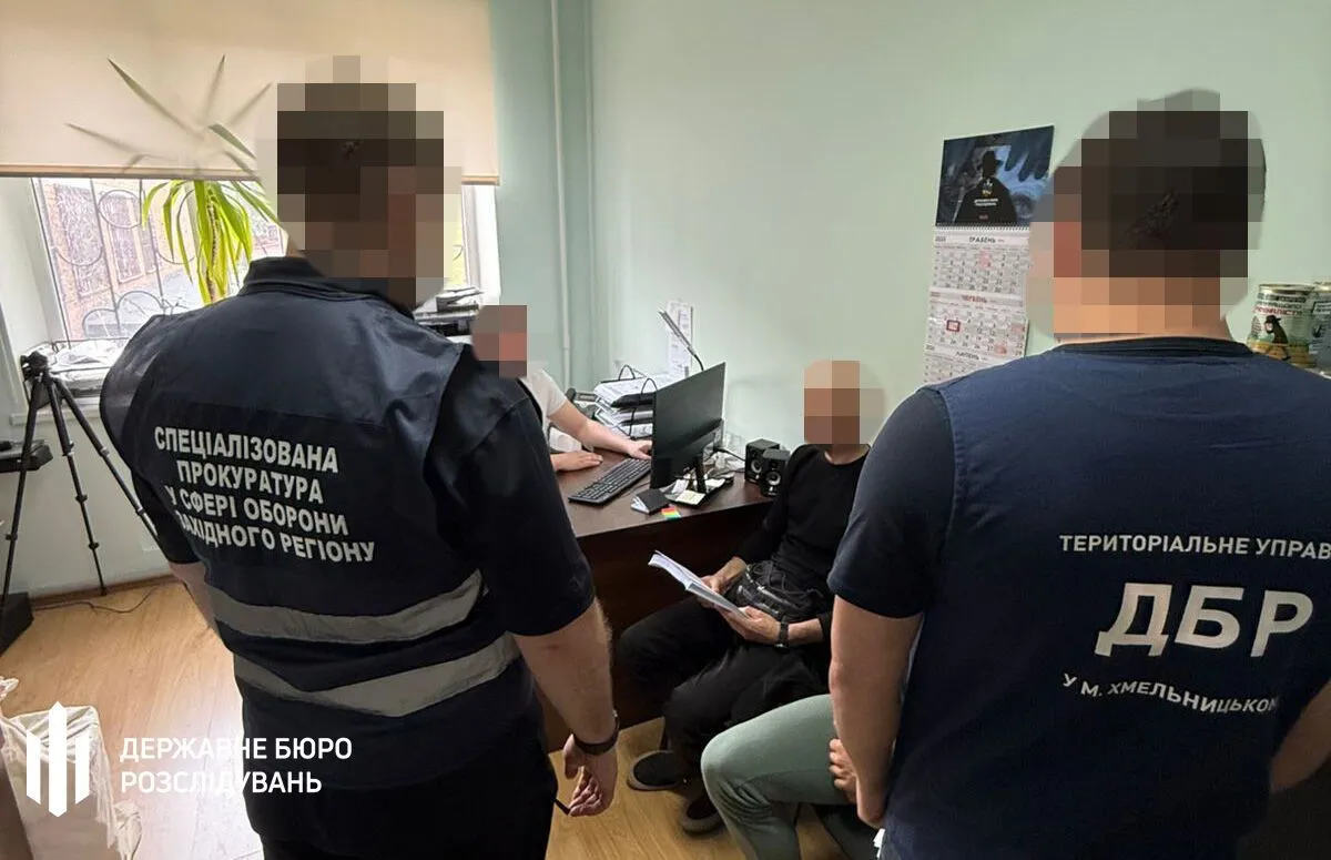 Систематичні побори і погроза вбивством: судитимуть бійців і заступника командира 110 бригади. Фото і відео