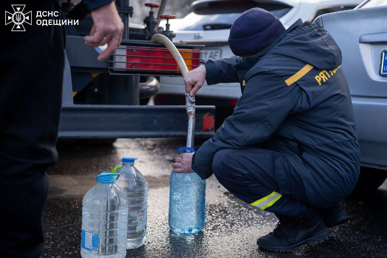 В Одесской области развернули более 660 Пунктов несокрушимости: работают спасатели из 12 регионов Украины. Фото и видео