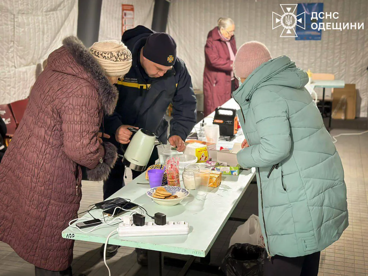 В Одесской области развернули более 660 Пунктов несокрушимости: работают спасатели из 12 регионов Украины. Фото и видео