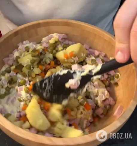 Олів'є по-новому: як подати звичну страву у вигляді рулету