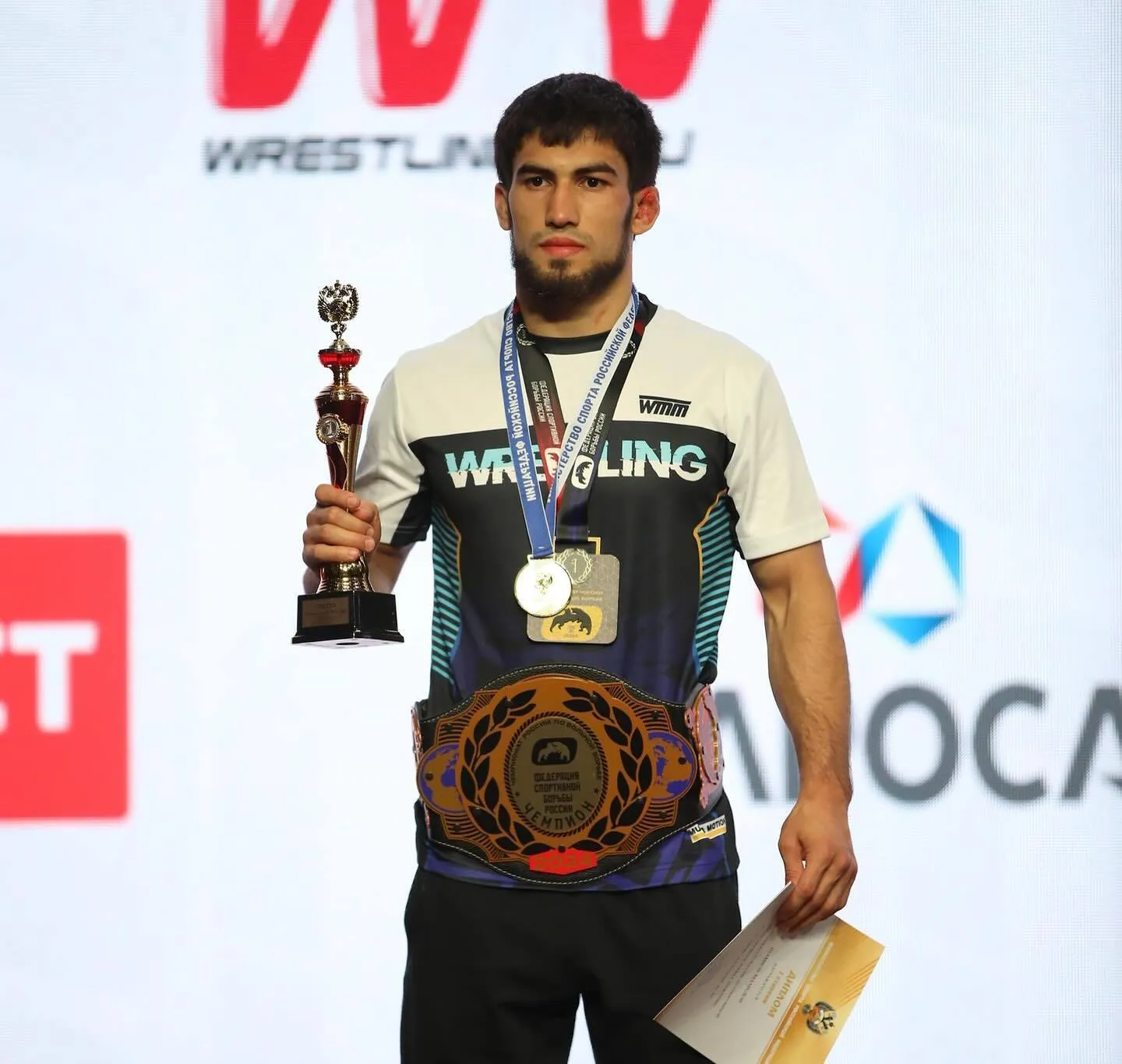 Знаменитий чемпіон Росії відмовився виступати за РФ і змінив громадянство