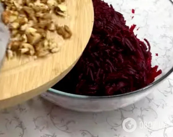 Вкуснее, чем "Шуба": новогодний салат из свеклы, который понравится всем