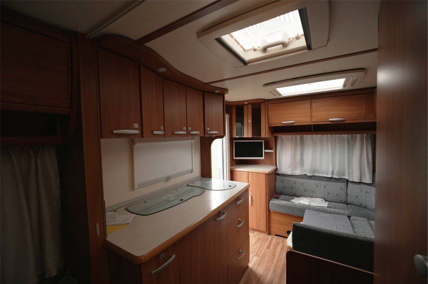 Спецтранспорт для бездоріжжя: "Сталевий фронт" Ахметова передав 157-й бригаді квадроцикли та "штаб на колесах"