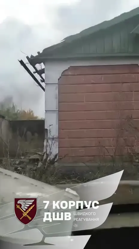 20 FPV за 2 минуты: опубликованы редкие кадры боев в Покровске