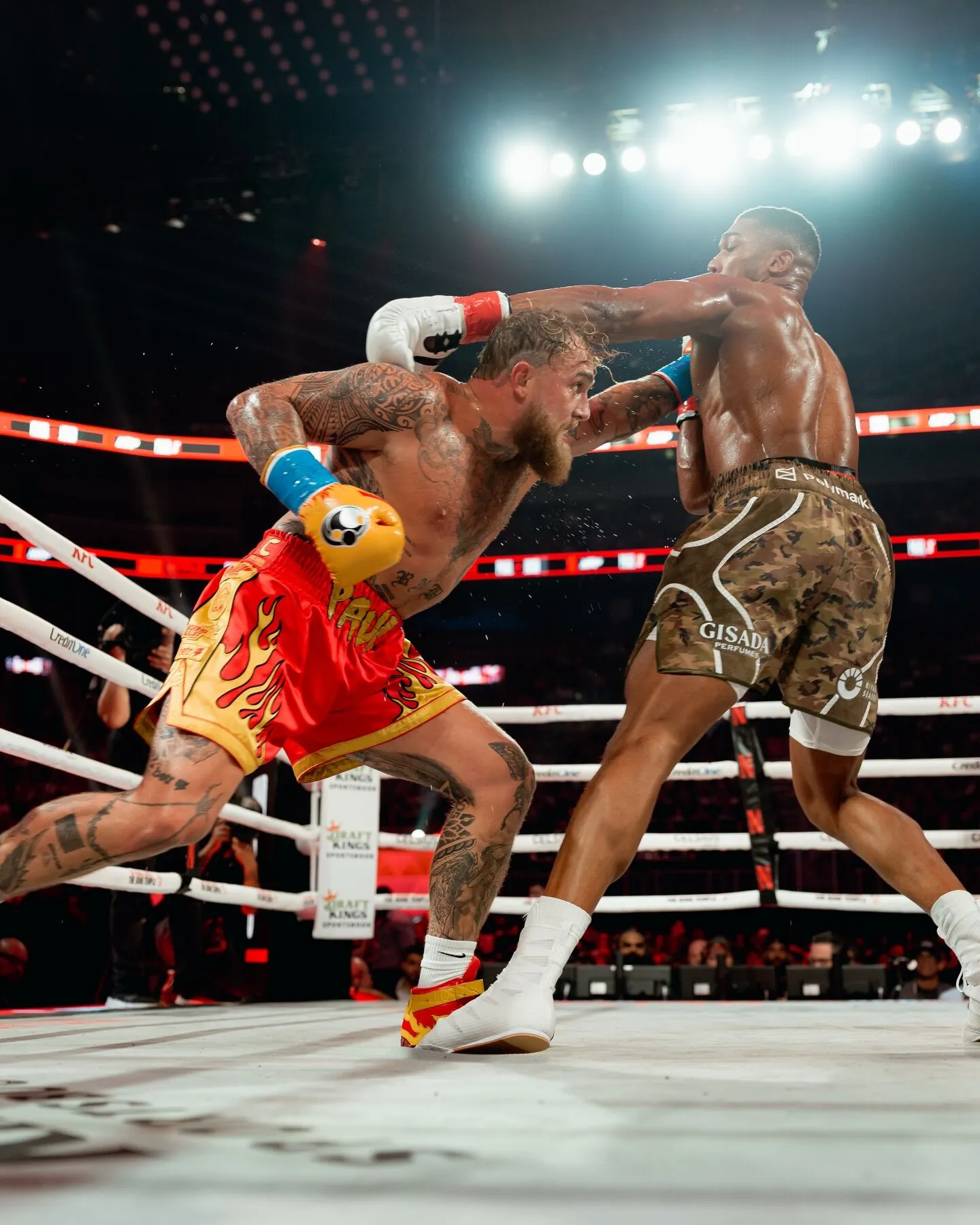 Ентоні Джошуа відсторонений від боксу після перемоги над Джейком Полом